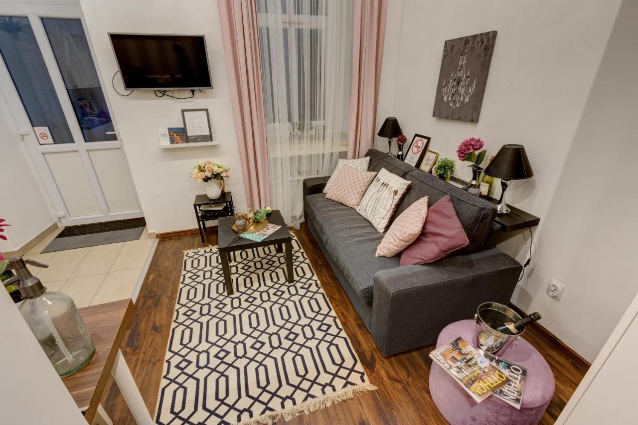 Lovely Apartment At Basilica Budapest Kültér fotó