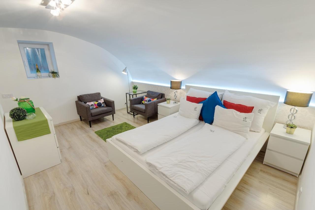 Lovely Apartment At Basilica Budapest Kültér fotó